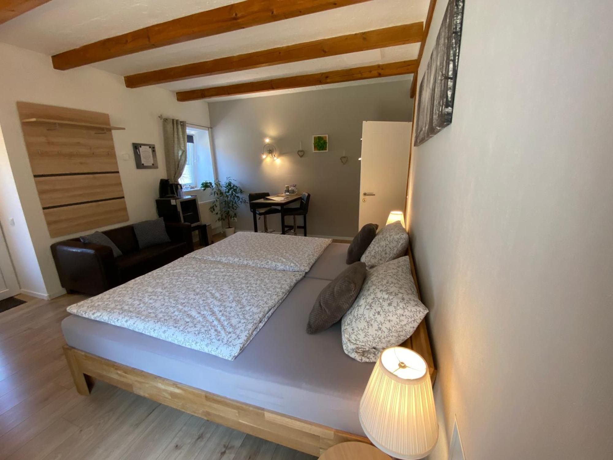 Grosses Doppelzimmer Mit Eigenem Bad Und Kuehlschrank, Frisch Saniert فريادريتشسكوغ المظهر الخارجي الصورة