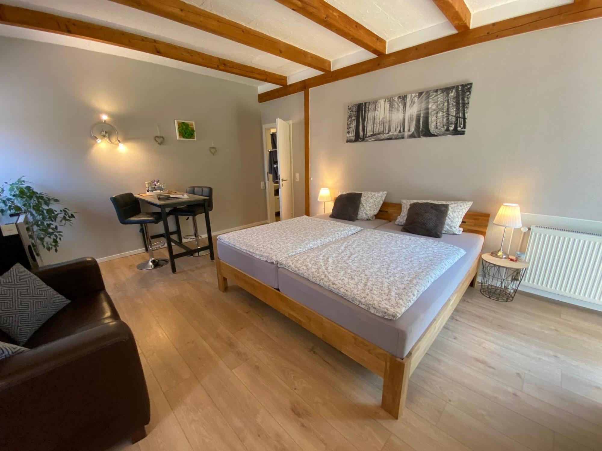 Grosses Doppelzimmer Mit Eigenem Bad Und Kuehlschrank, Frisch Saniert فريادريتشسكوغ المظهر الخارجي الصورة