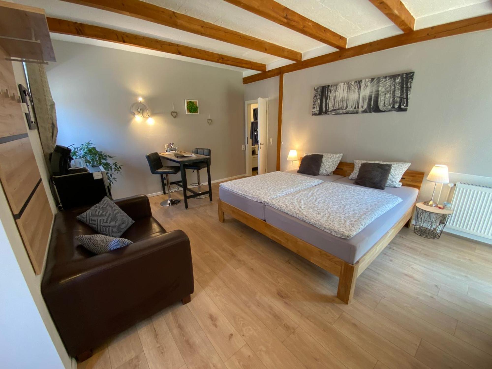 Grosses Doppelzimmer Mit Eigenem Bad Und Kuehlschrank, Frisch Saniert فريادريتشسكوغ المظهر الخارجي الصورة